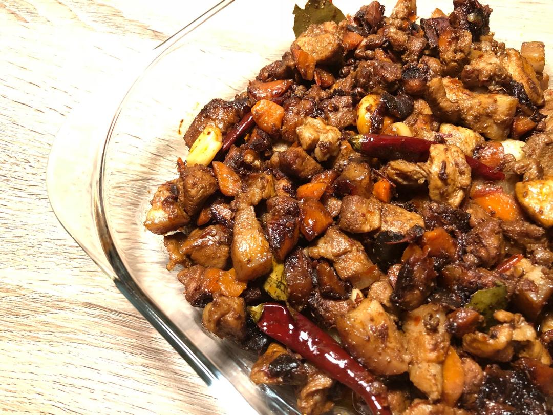 川味土豆红烧肉