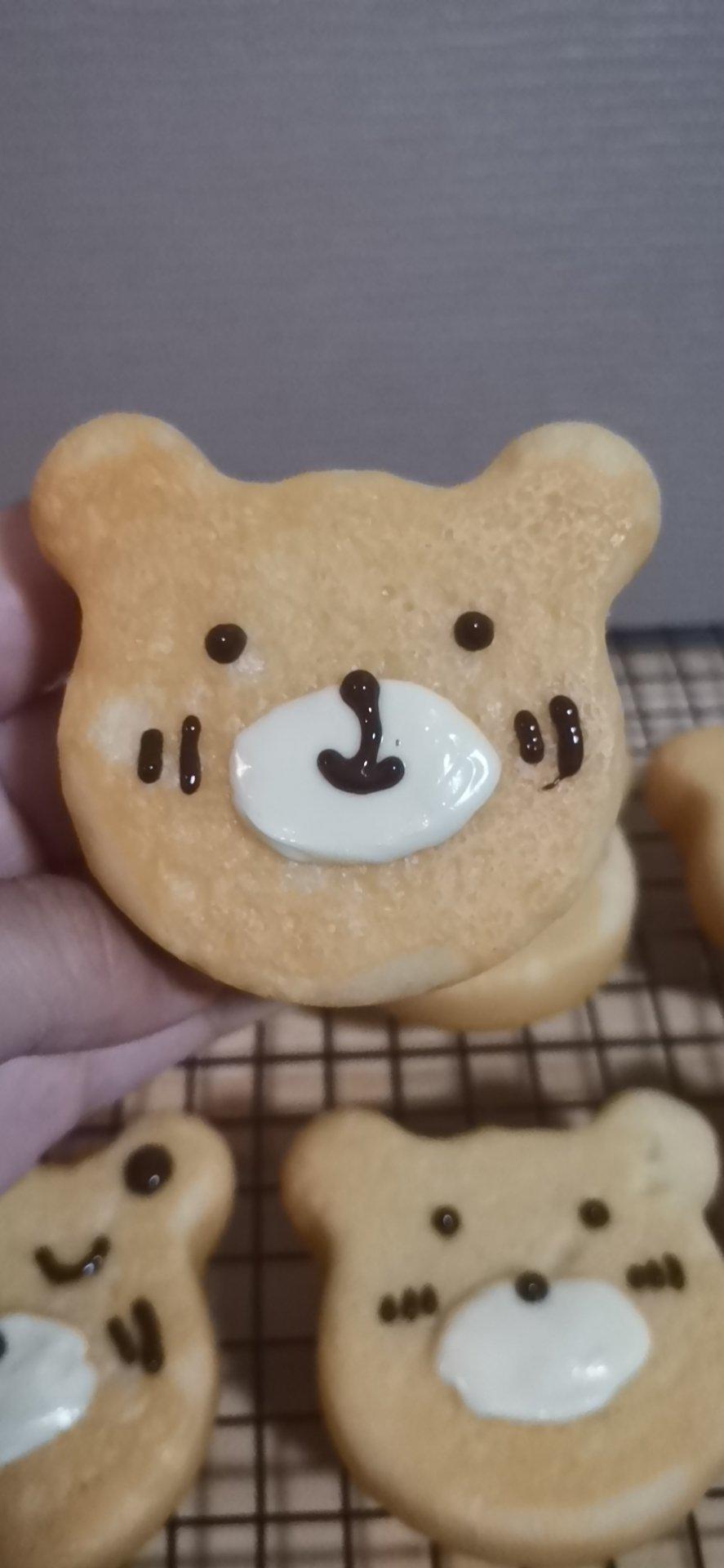 卡通奶香小面包