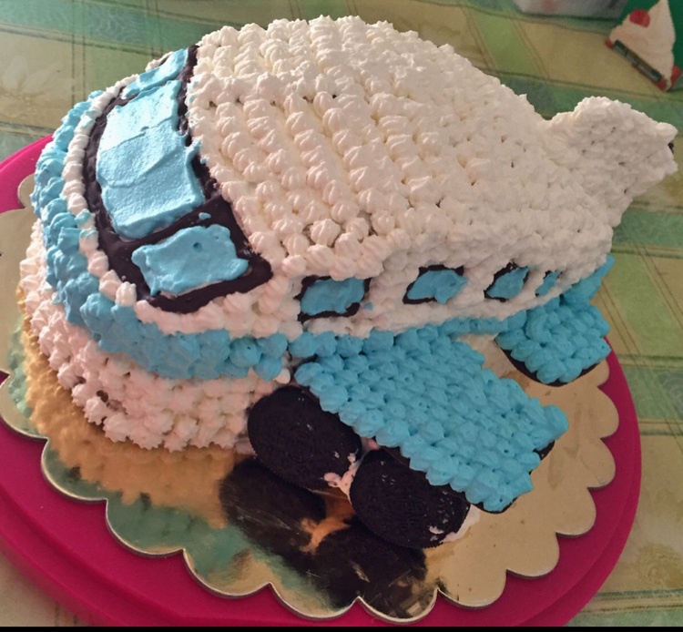 立体小客机蛋糕