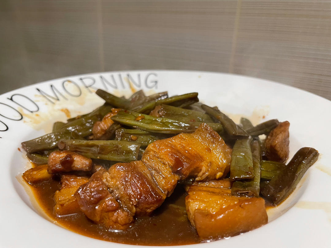 东北五花肉炖豆角