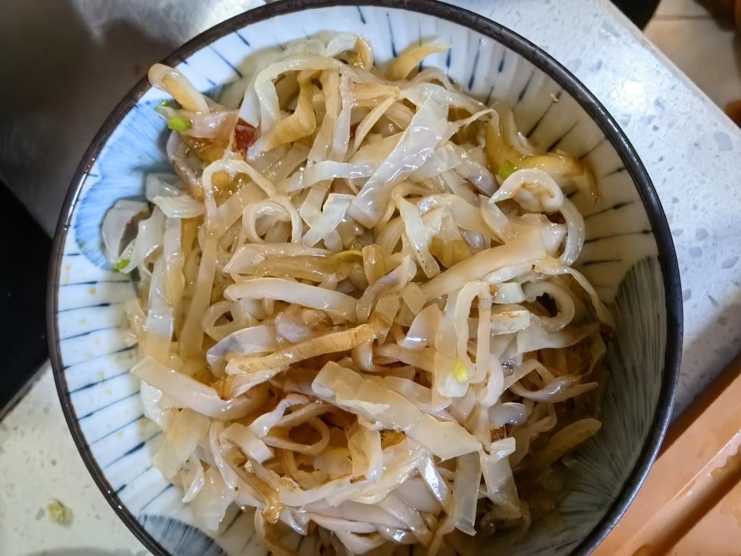 凉拌海蜇丝+凉拌藕丁
