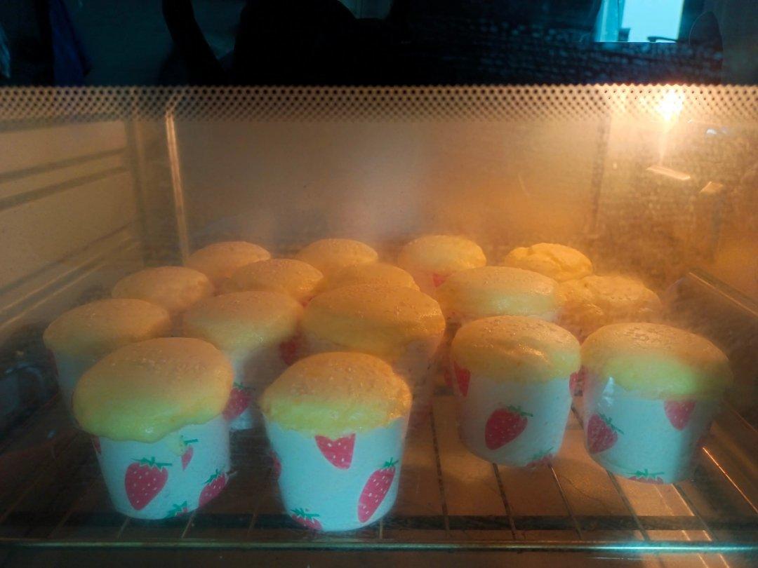 纸杯蛋糕 8寸戚风蛋糕的量