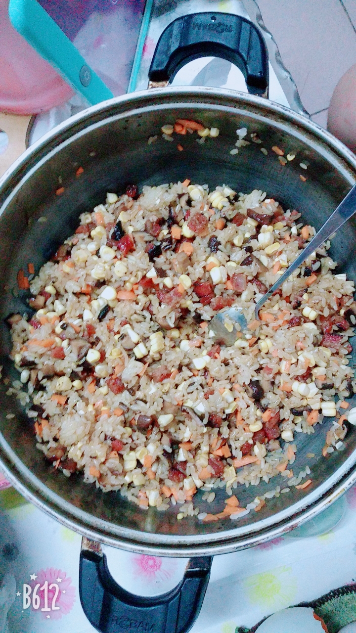 咸鸭蛋糯米饭的做法 步骤1