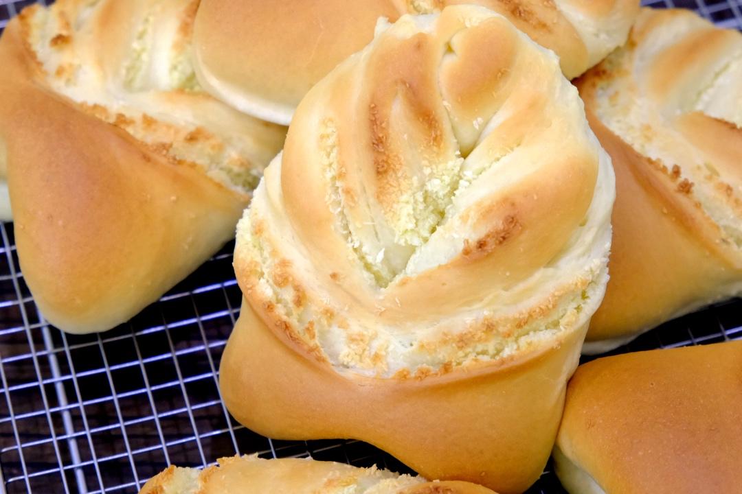 椰蓉叶子面包
