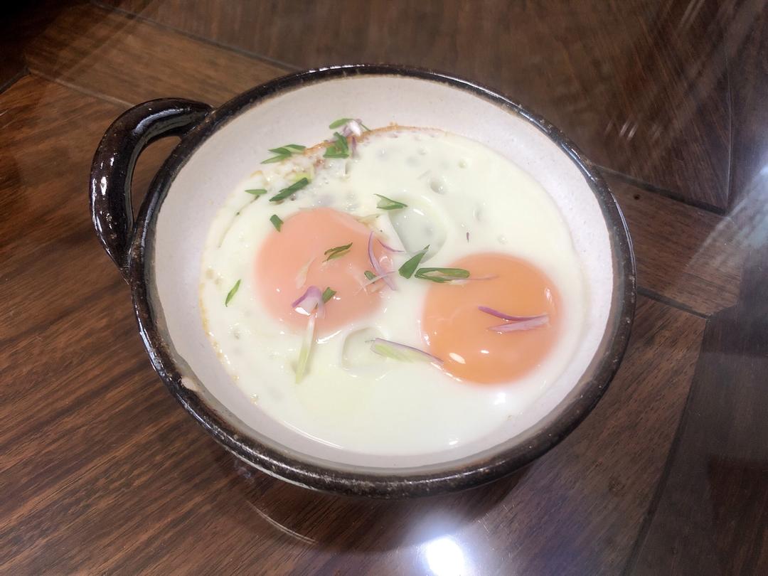 小砂锅煎蛋的做法