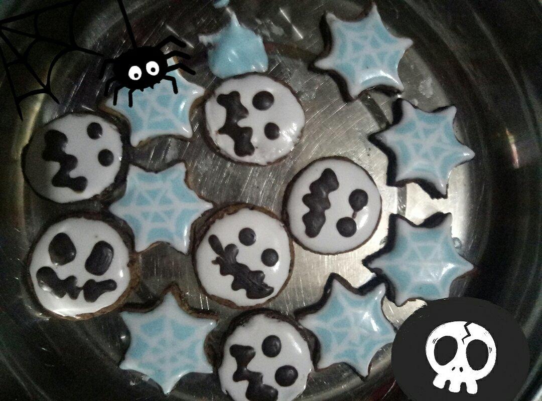 适合新手制作的万圣节糖霜饼干