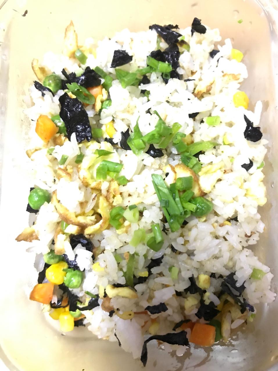 低卡瘦身紫菜蛋炒饭