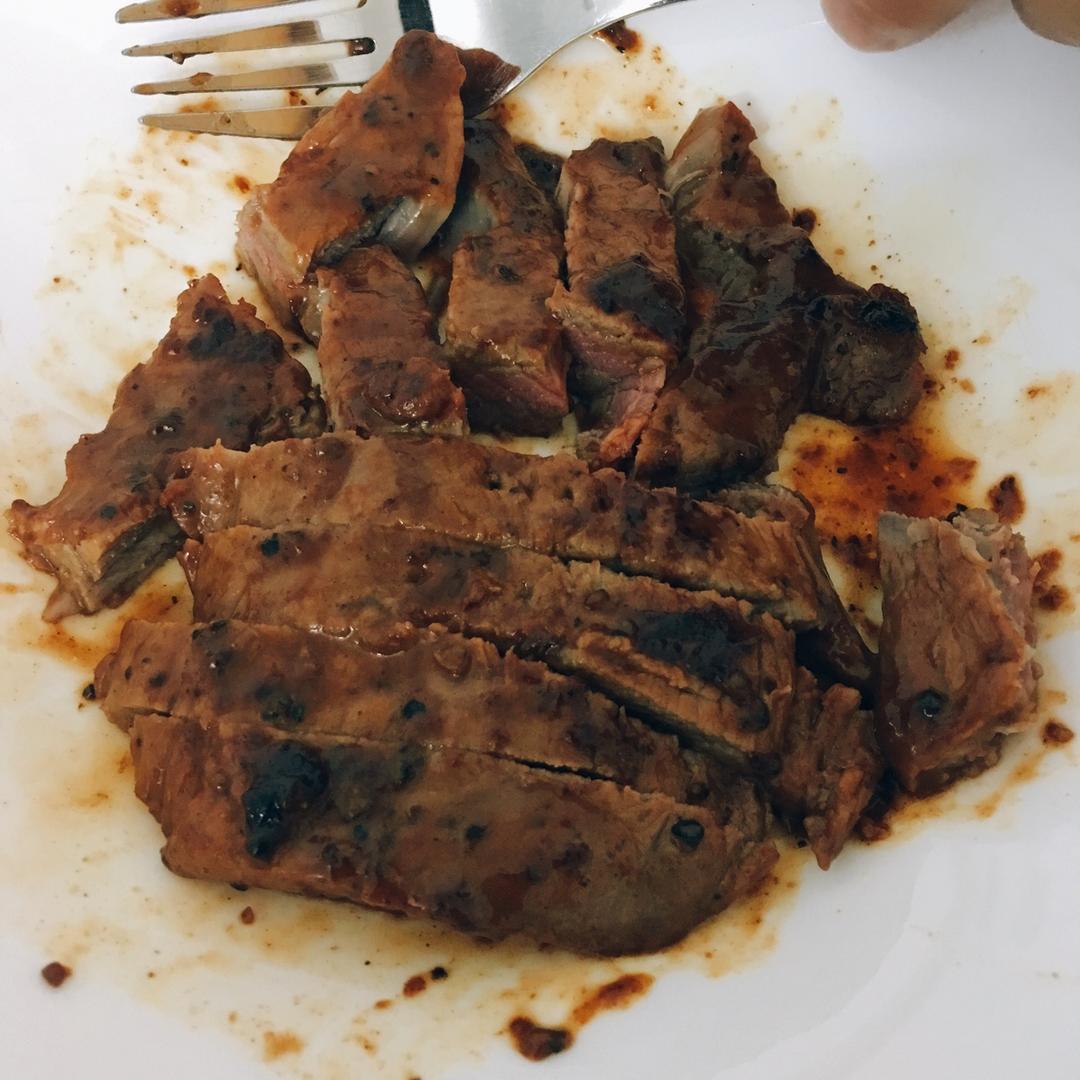 好吃到哭的煎牛排