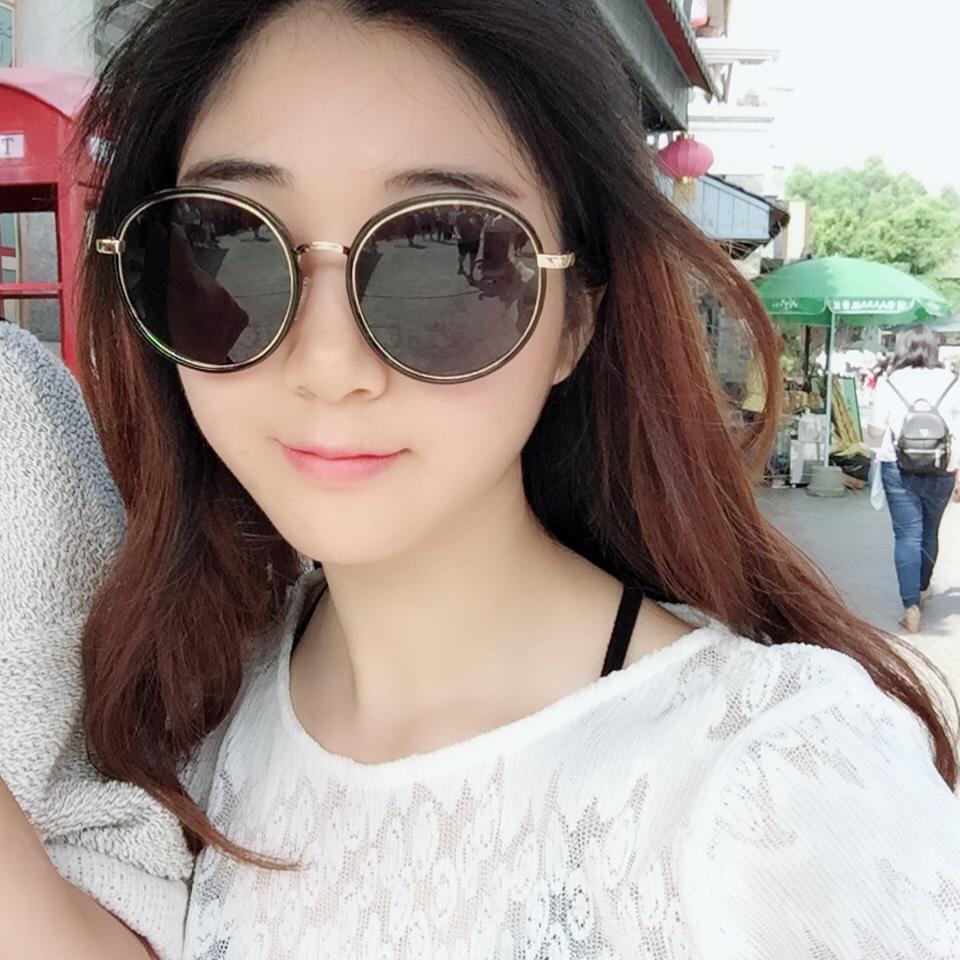 Mia23