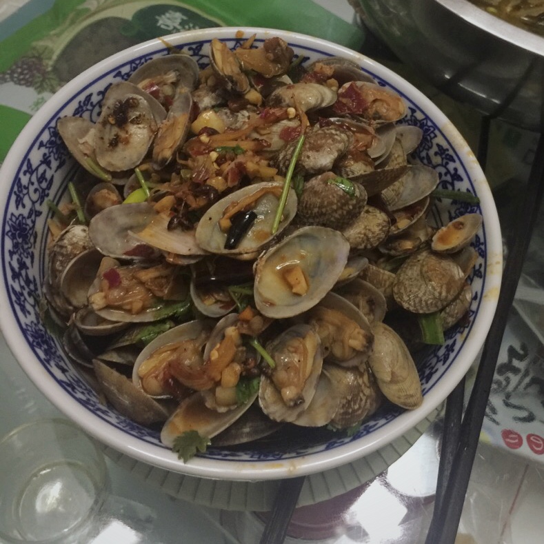 蒜香炒花甲