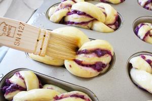 宝宝辅食：奶香紫薯软妹面包的做法 步骤13