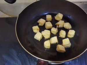 家常版豆腐泡酿肉的做法 步骤7