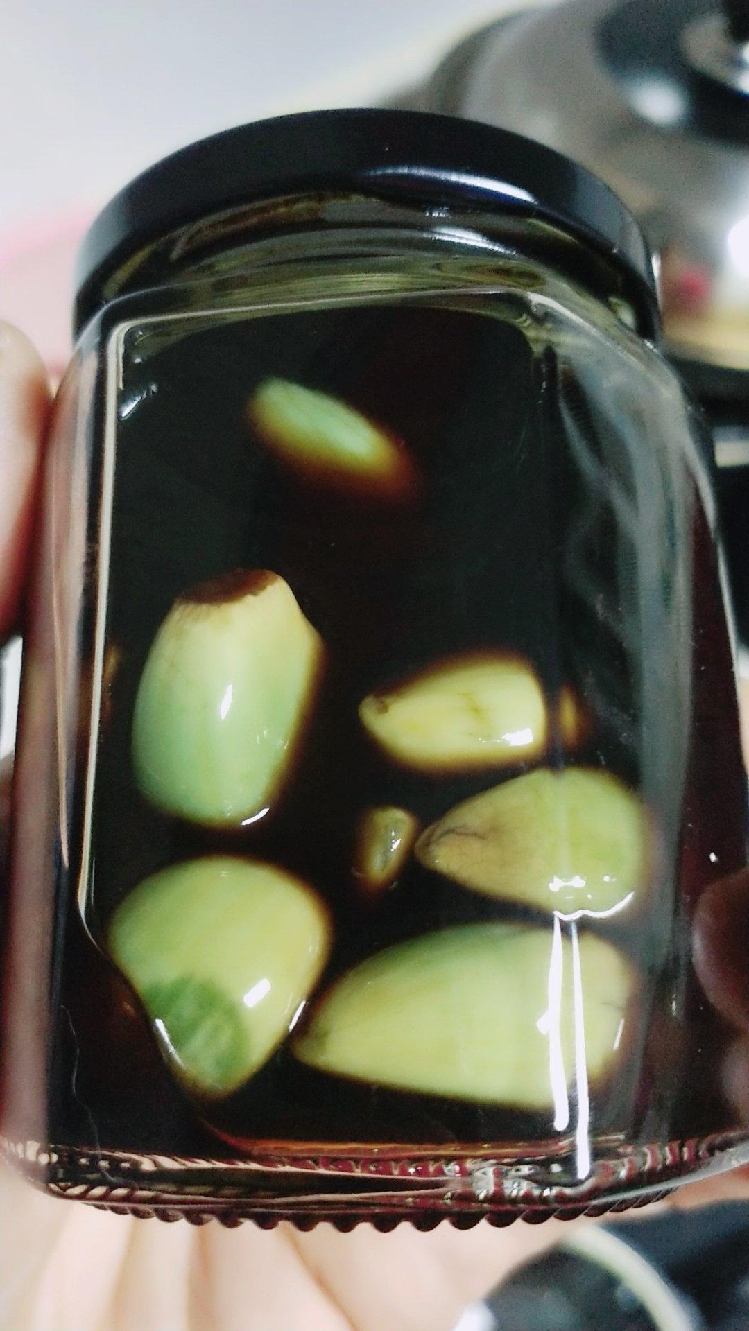 腊八蒜（陈醋腌蒜）