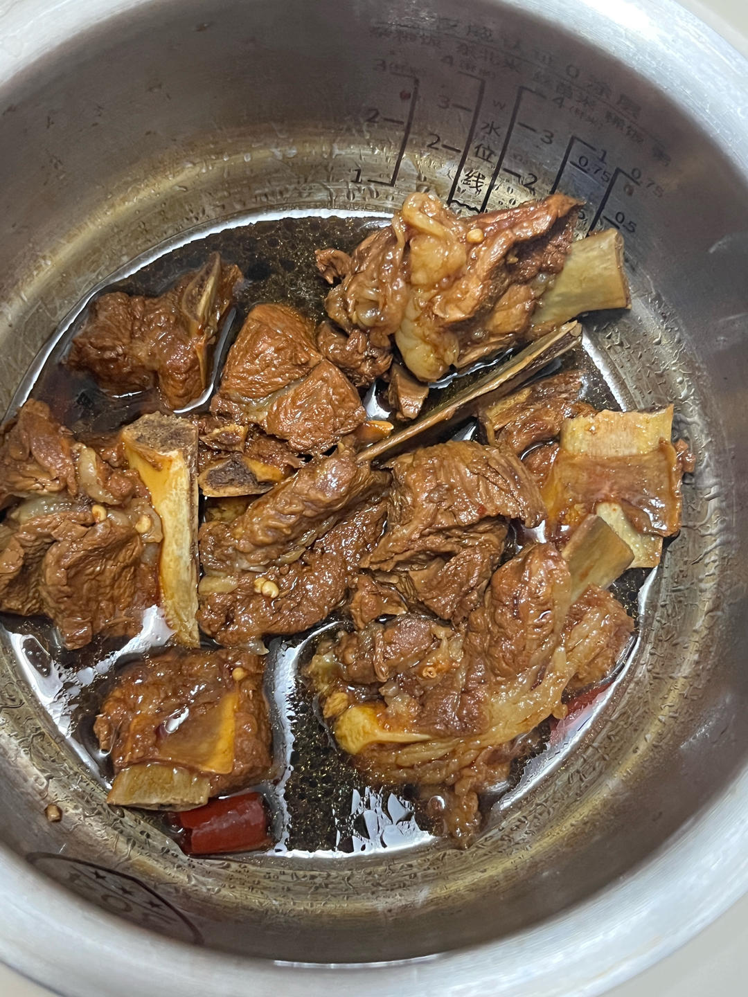 电饭煲焖红烧排骨