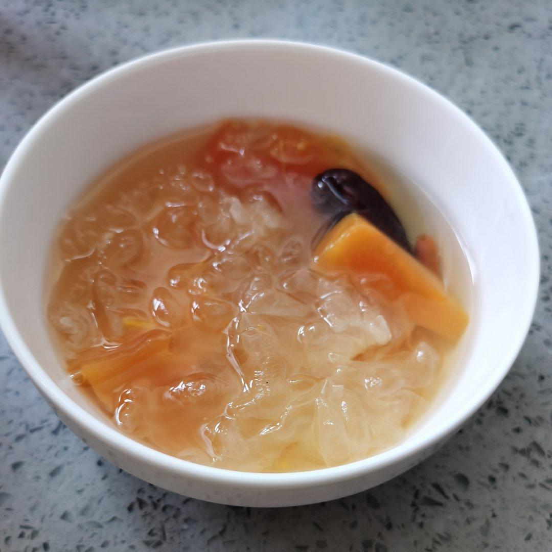 银耳木瓜糖水