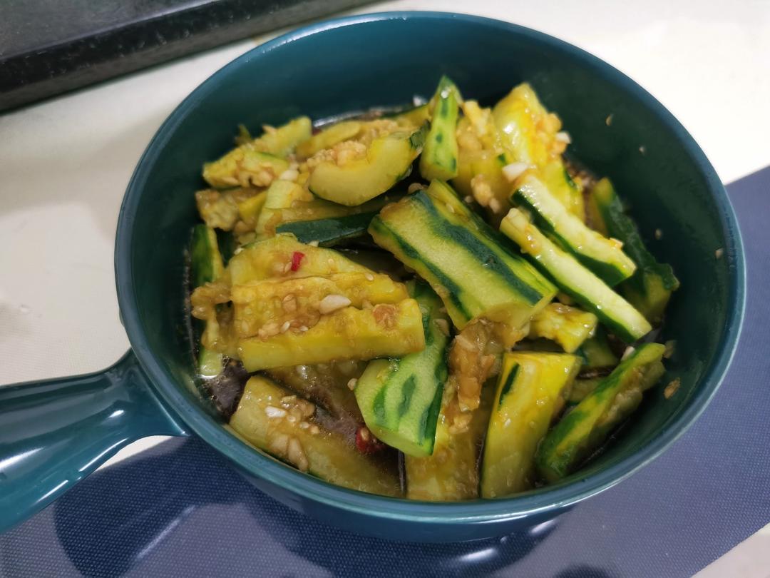 赞不绝口拍黄瓜🥒