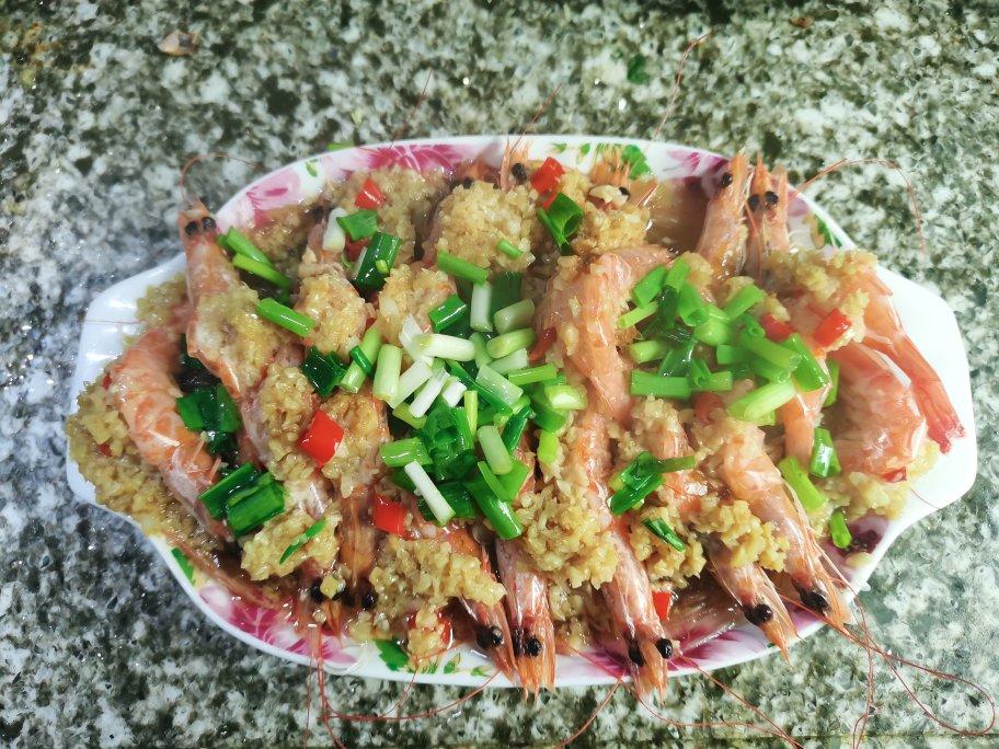 0失败的蒜茸酱粉丝蒸虾🦐🦐🦐（蒜茸酱衍生菜谱）