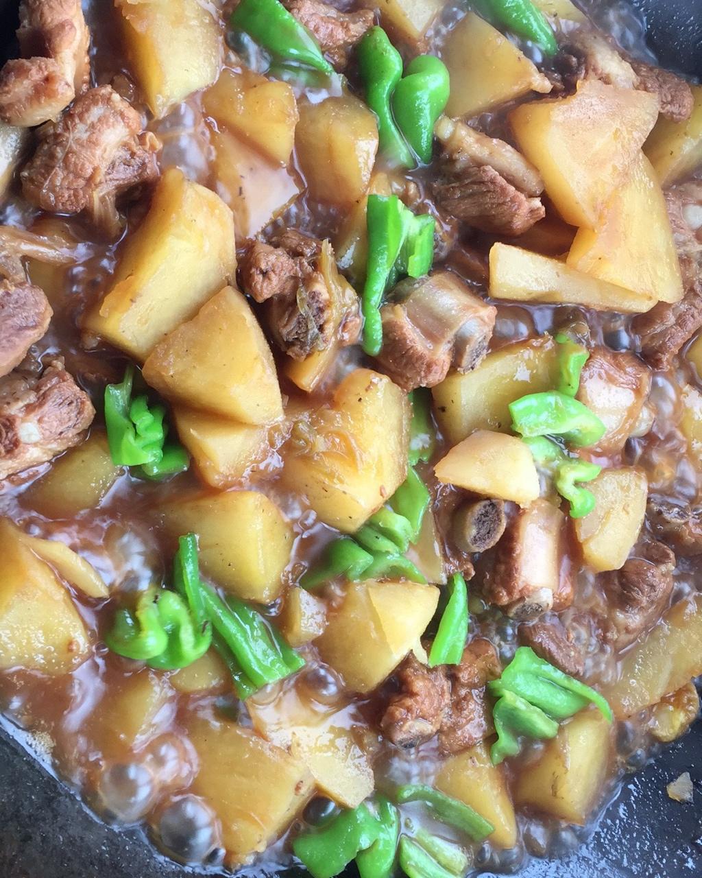 红烧排骨土豆