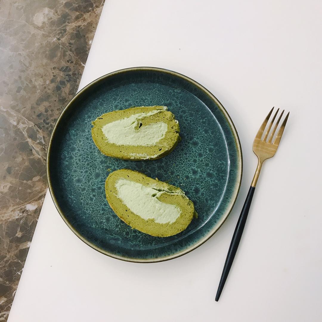 抹茶戚风蛋糕卷