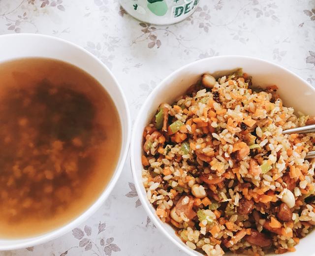 宫保鸡丁炒饭的做法