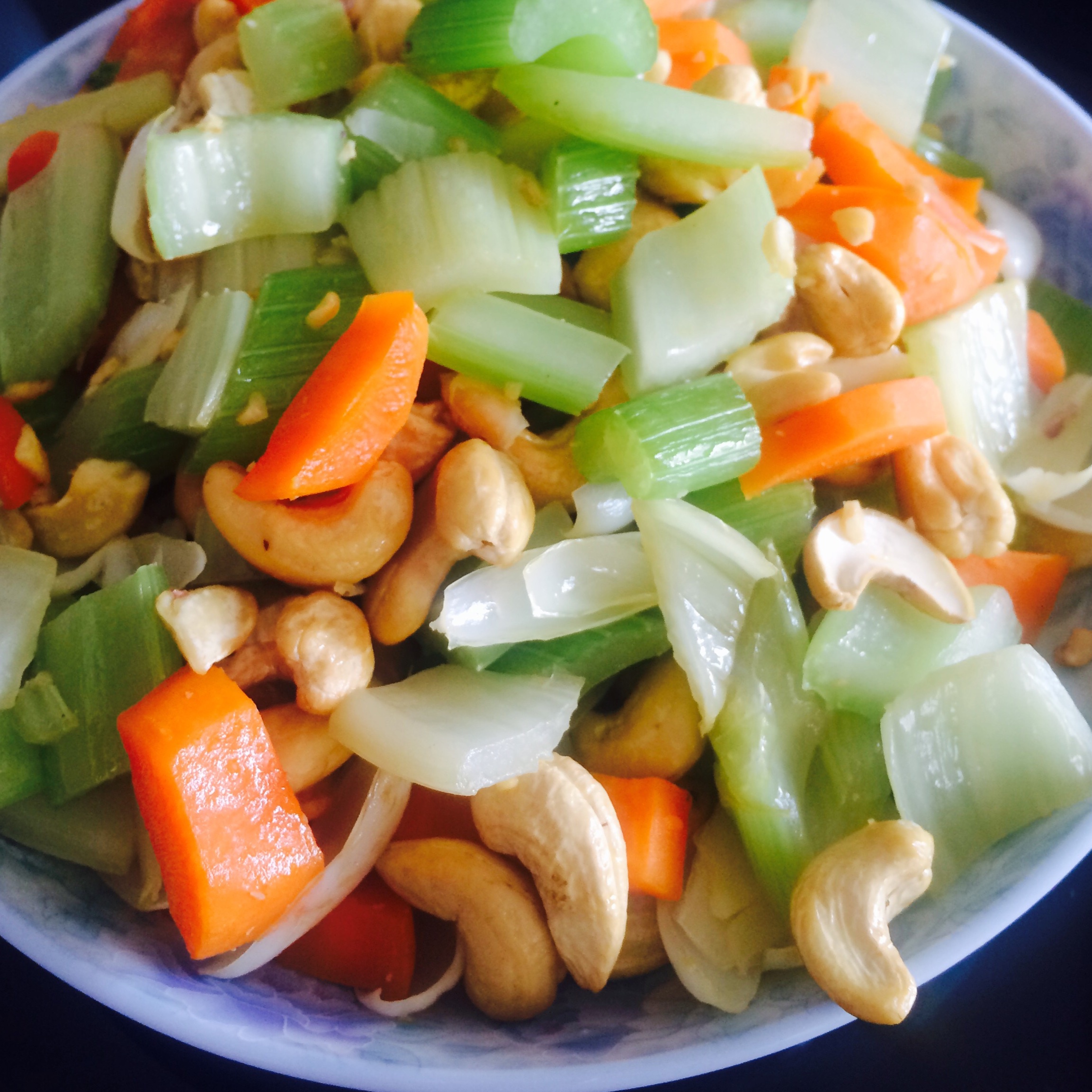 西芹百合炒腰果