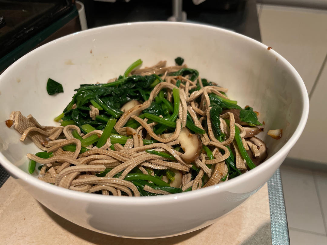 万能凉拌菜料汁（凉拌菠菜粉丝）