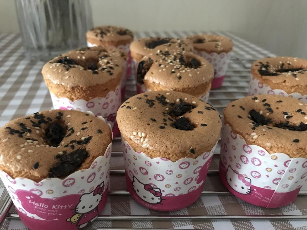 凉了也不回缩的戚风纸杯蛋糕🍰超级绵软 适合宝宝吃哦