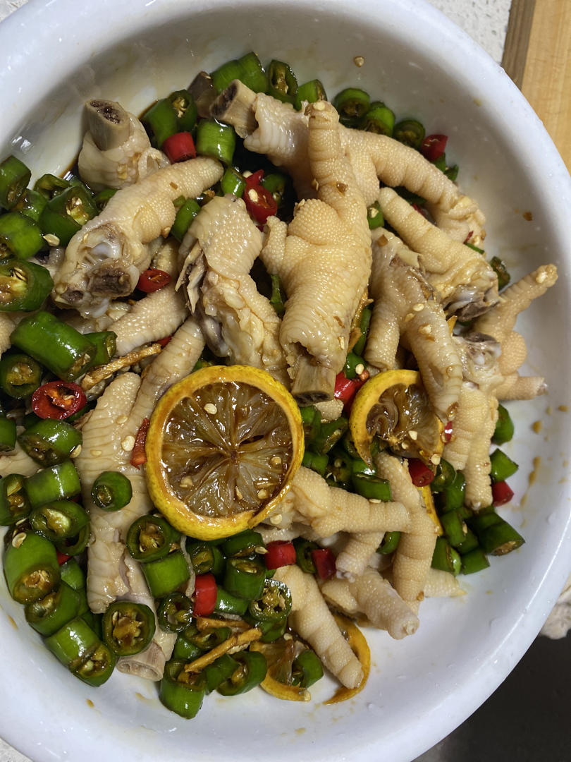 停不下来的秘制凉拌鸡爪