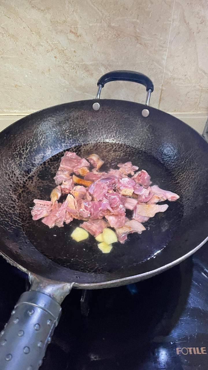 板栗老鸭汤【11月北鼎蒸炖锅食谱】