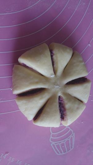 酸奶紫薯花式面包的做法 步骤11