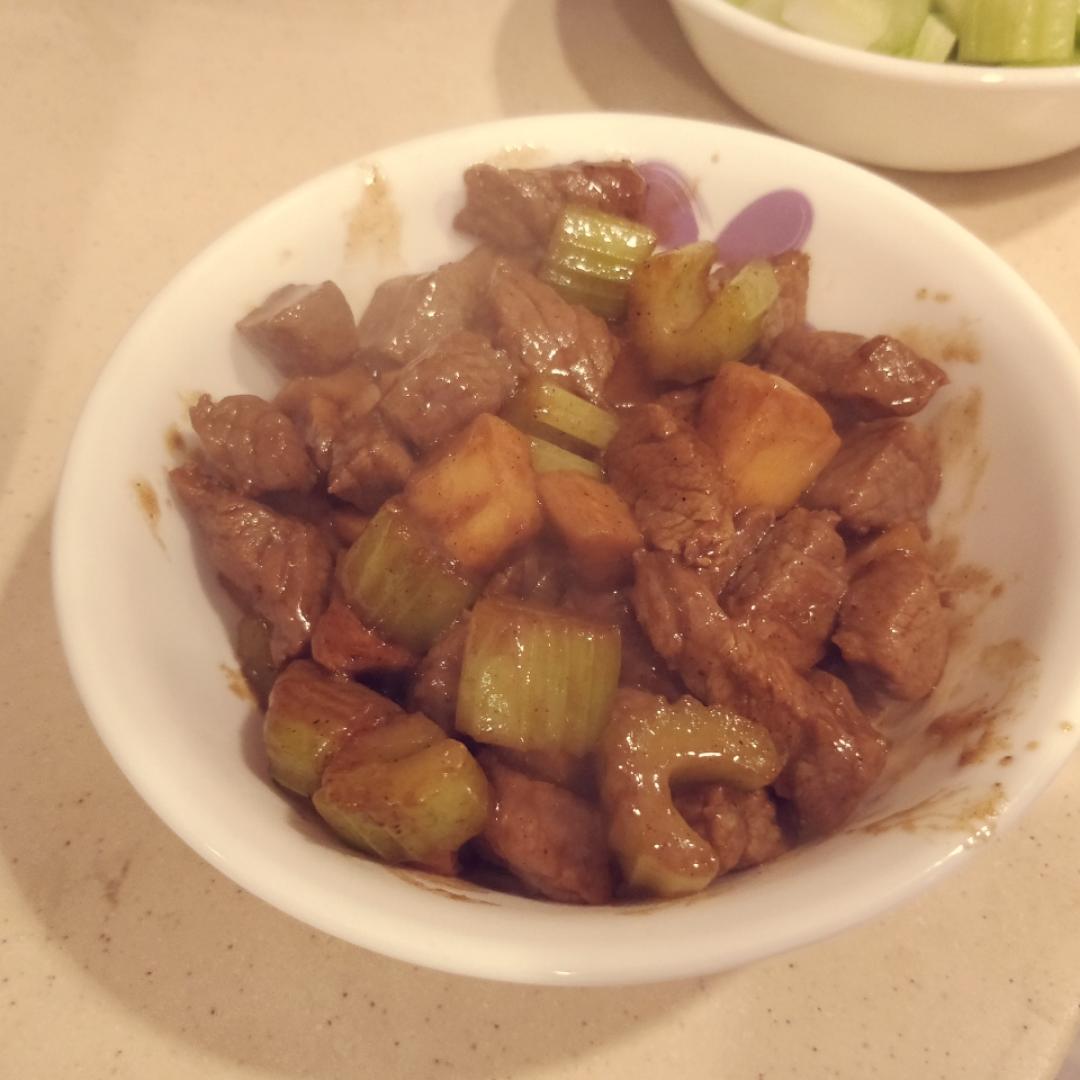 黑椒杏鲍菇牛肉粒