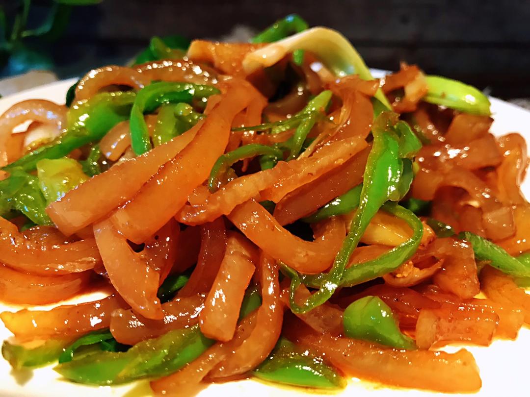 青椒炒肉皮