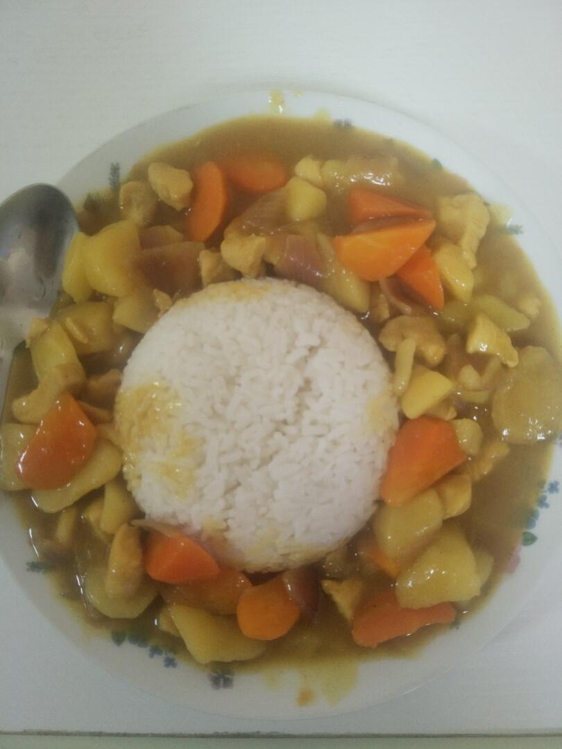 咖喱鸡肉饭