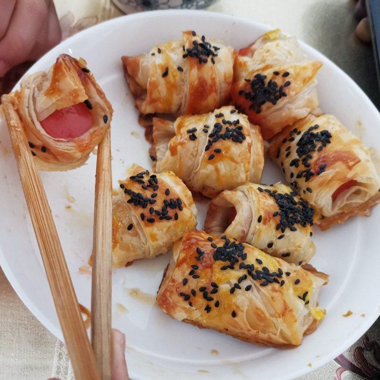 yy30做的(手抓饼)火腿肠香酥卷——烤箱版