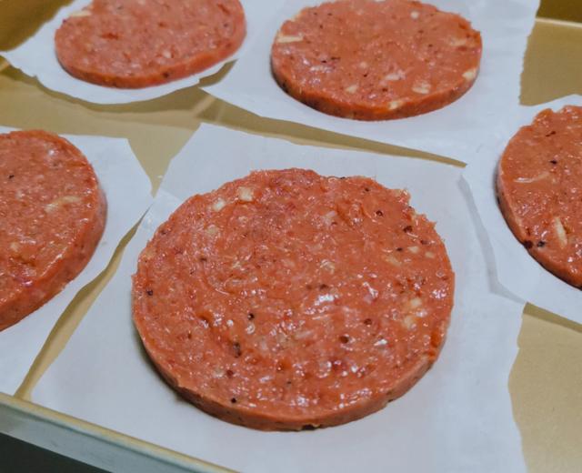 牛肉藜麦汉堡排的做法