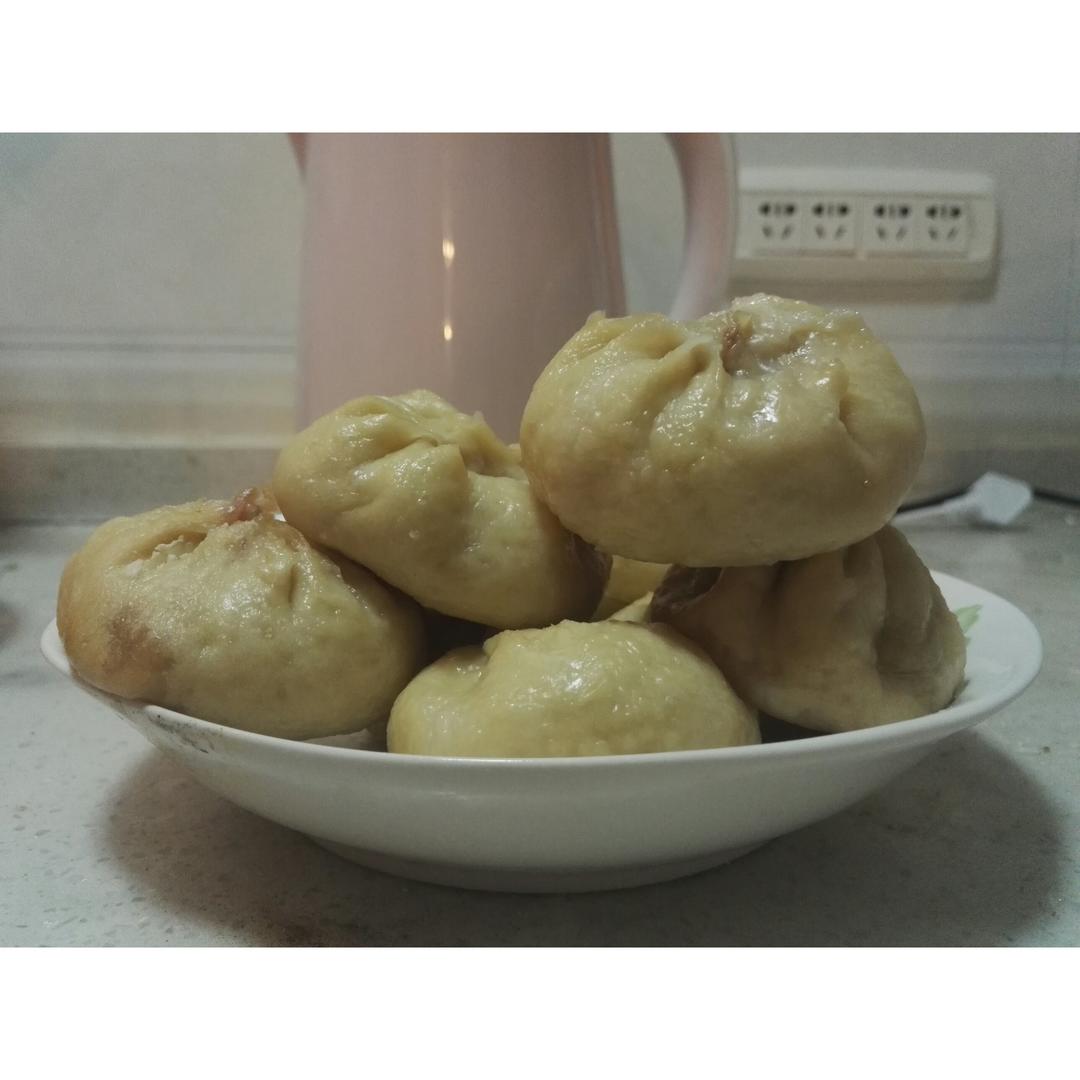 肉包子,杠杠的