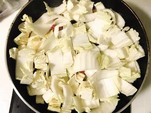 做饭小白都能做好的酸辣白菜的做法 步骤3
