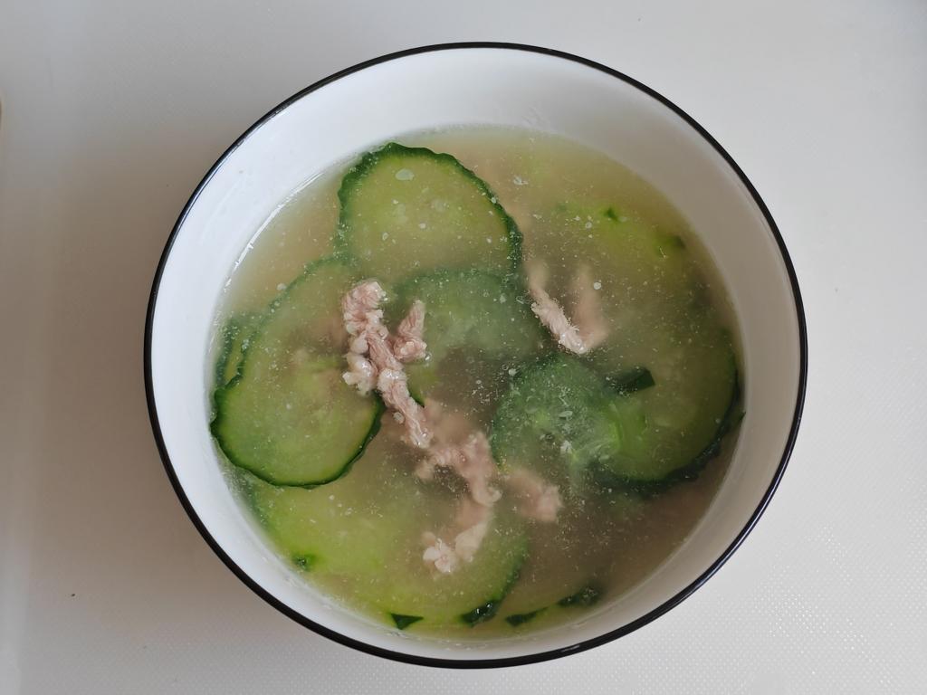 夏天清爽解腻的黄瓜滑肉汤！太鲜美了！