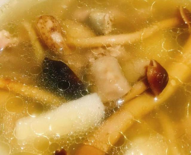 山药菌菇鸡汤的做法