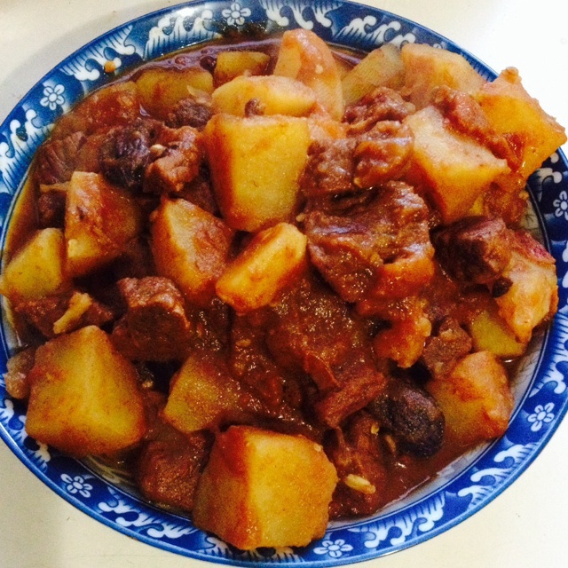 红焖土豆牛肉