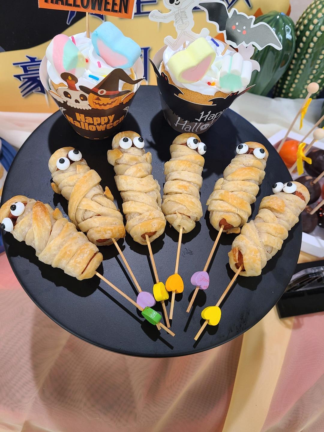 巨简单的万圣节搞怪美食，木乃伊香肠酥，图文详解保证一次成功