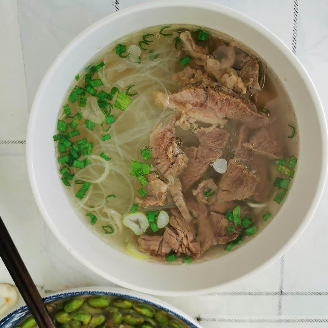 清炖白萝卜牛腩汤