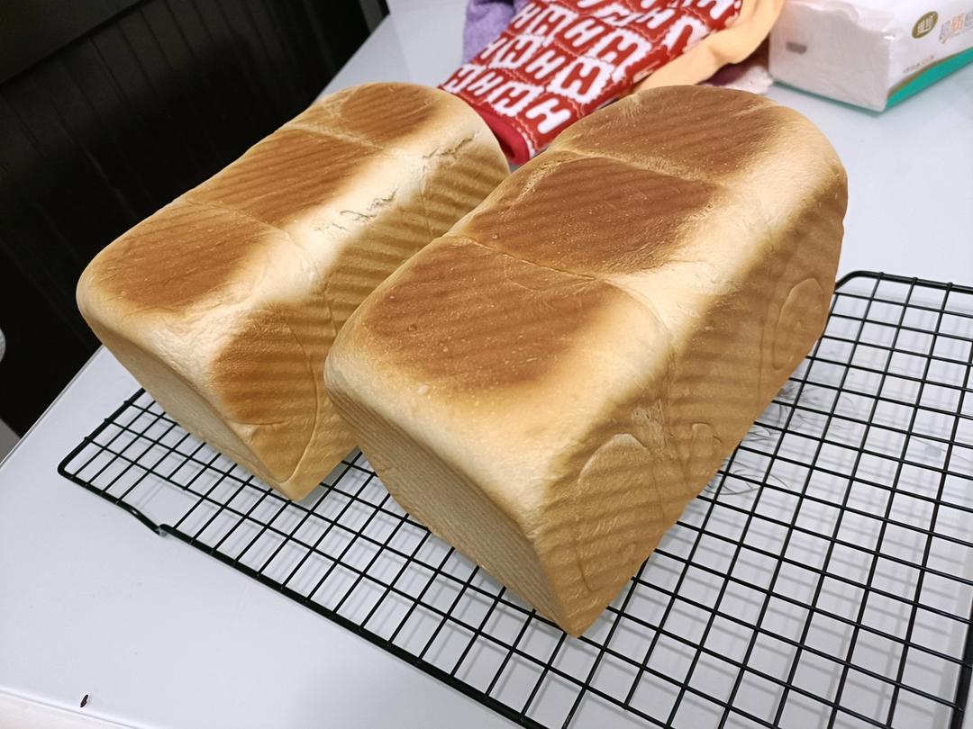 升级版奶香手撕吐司