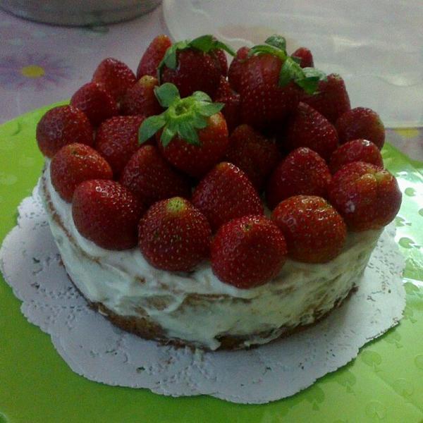 草莓重芝士蛋糕