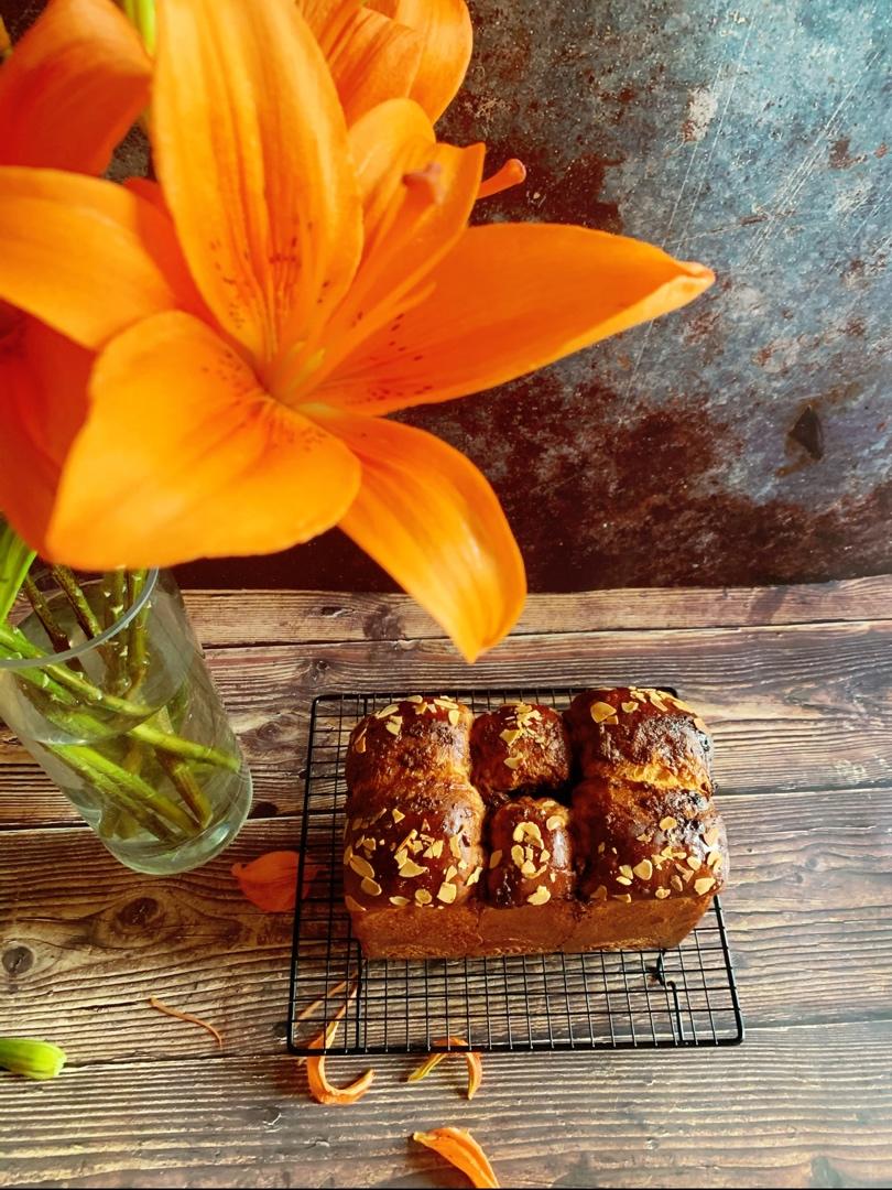 红糖果仁吐司面包白朗姆酒葡萄干核桃养生赤砂糖