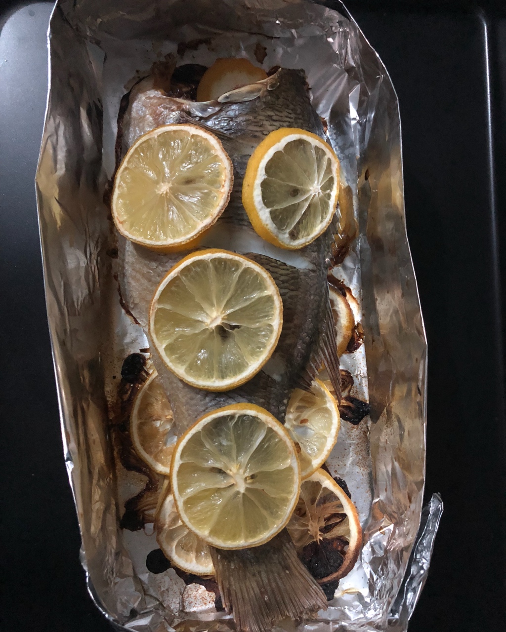 柠檬烤鲈鱼