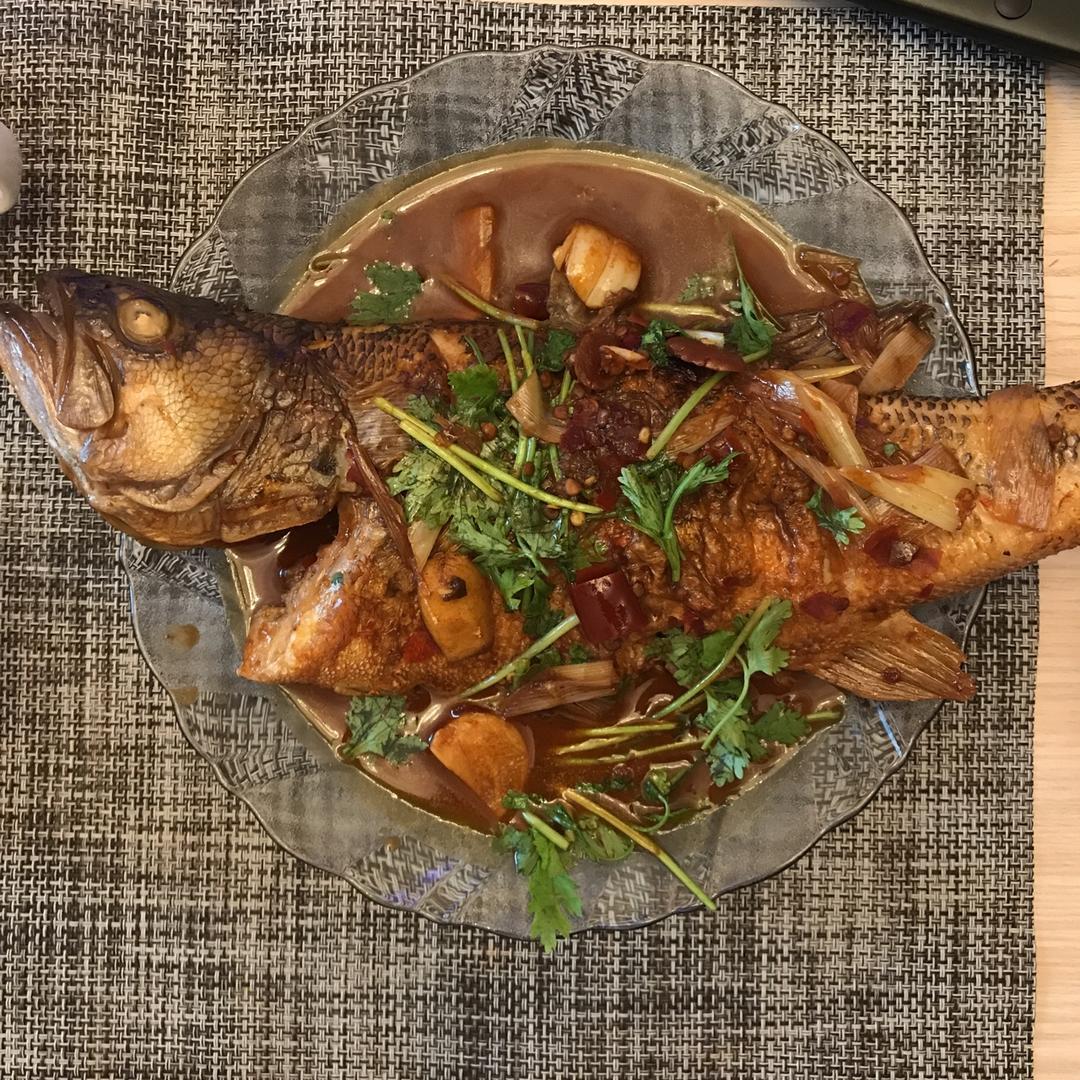 红烧鲈鱼