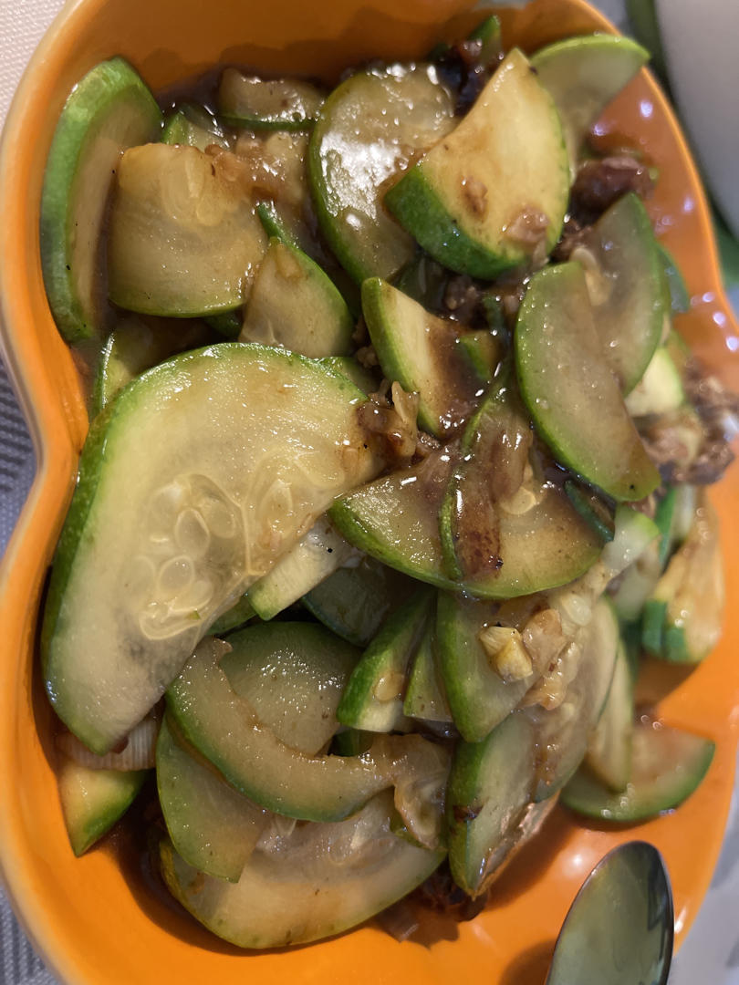 5分钟上桌好吃舔盘西葫芦炒牛肉
