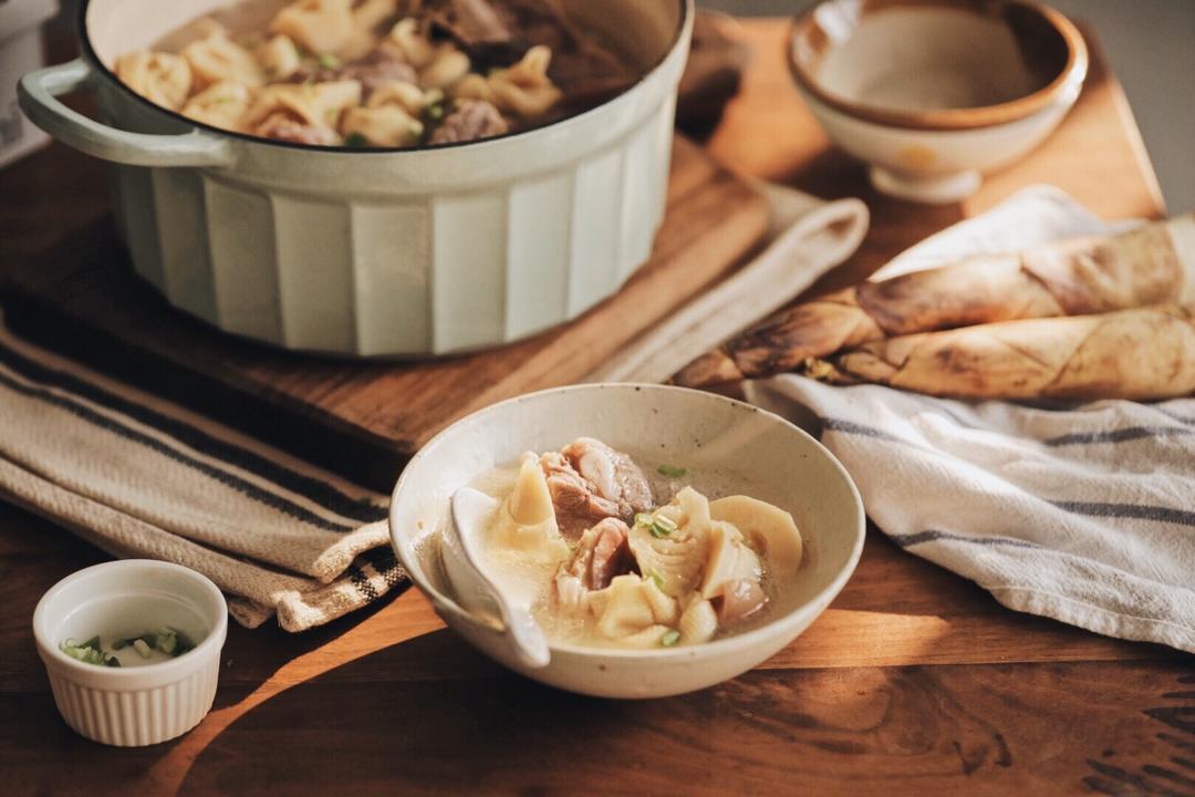 【北鼎珐琅铸铁锅食谱】腌笃鲜的做法