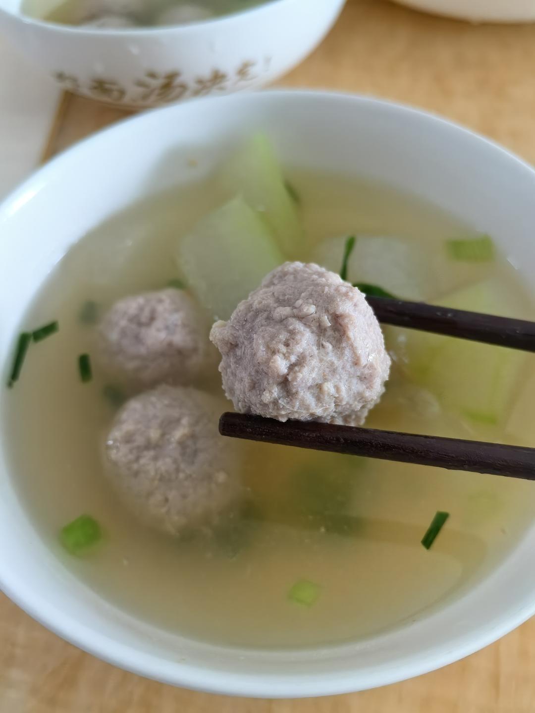 巨鲜美的冬瓜丸子汤